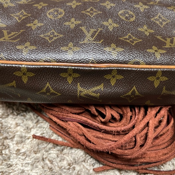 Authentic Vintage Louis Vuitton Bag - Picture 11 of 16
